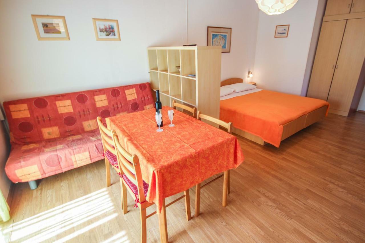 Cukon Holiday Home Медулин Экстерьер фото